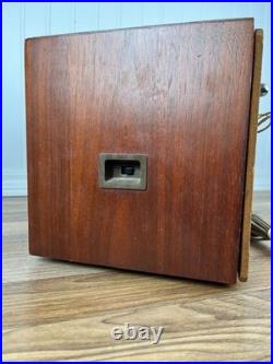 Vintage Sears Model 5028 AM/FM clock Radio with 8 Black White Television PARTS RE