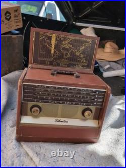 Vintage Silver Tone Tube Radio Very Beautiful Parts Of Repair Because I Haven't