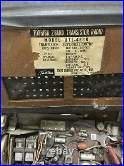 Vintage TOSHIBA Radio 2 Band 8 Transistor 8TL-463R for parts