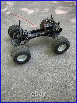 Vintage Traxxas Stampede RC Car Truck Off Road GREAT SHAPE! With Radio & Parts