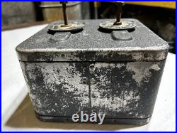 Vintage Unknown Classic tube Radio Parts Domestic USA 1940's 1930's Knob Box