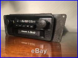 Vintage VOLVO 240 AM FM RADIO OEM 8 Track Cassette 164 140 Bertone Rare! RS-35U