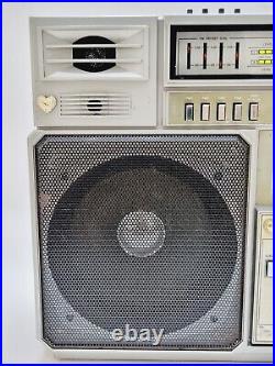 Vintage WILCO BoomBox Monster Radio Cassette Ghetto Blaster For Parts only