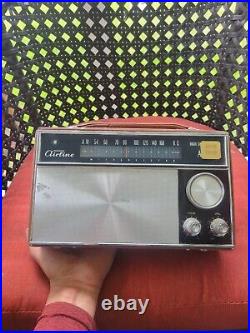Vintage Wards Airline Radio 705 made in Japan untested for parts or repairs F1