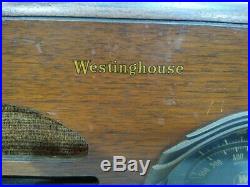 Vintage Westinghouse Table Top Tube Radio WR209 SN 633866 for Parts Display