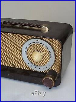 Vintage Zenith AM Parts Radio S-14976 Bakelite Circa 1940s Parts Radio B66