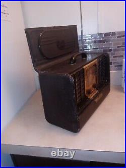 Vintage Zenith Radio Trans- Oceanic Clipper For Parts Repair with instructions