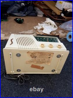 Vintage silvertone radio Parts Or Repair Power's Up TUBE