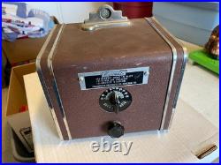 Vtg Columbia coin operated radio for parts or repair only no key Columbian Prod