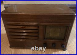 WOODEN ANTIQUE VINTAGE TUBE RADIO Parts Repairs Not Working