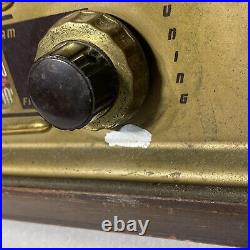 Westinghouse Vintage Tube Radio 1940s H-198 Parts Repair Turns On Light Works