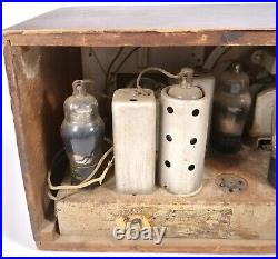 Wilcox-Gay A52 Tube Radio Art Deco Design Wood Cabinet For Parts Or Restoration