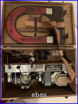 Zenith Universal Wavemagnet Radio Vintage Tube For Parts Not Working